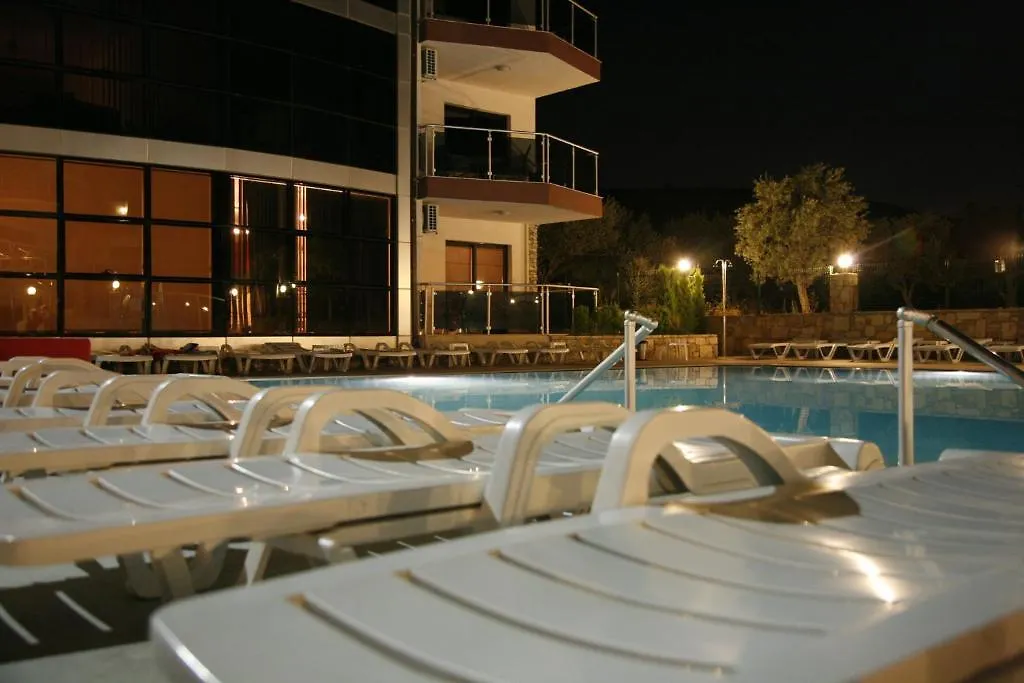 Whispering Sands Kusadasi 3*,