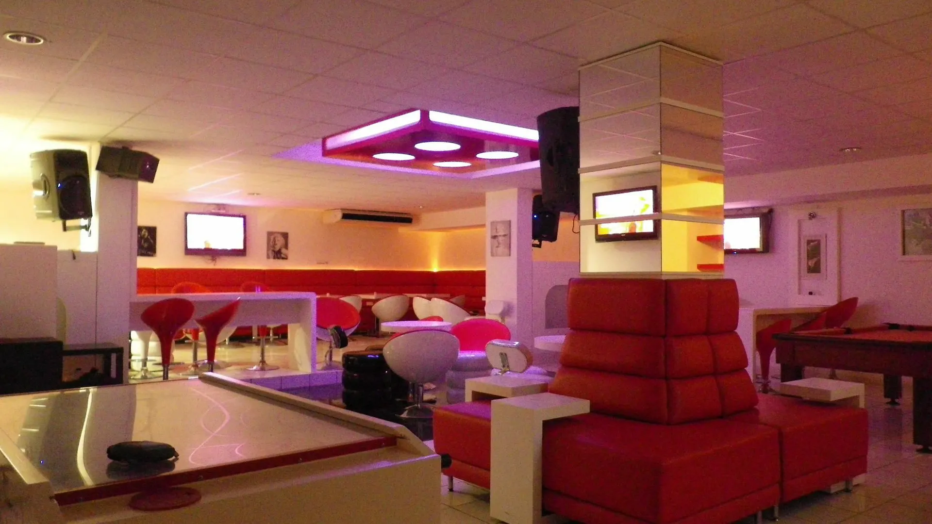 Whispering Sands Kusadasi Aparthotel
