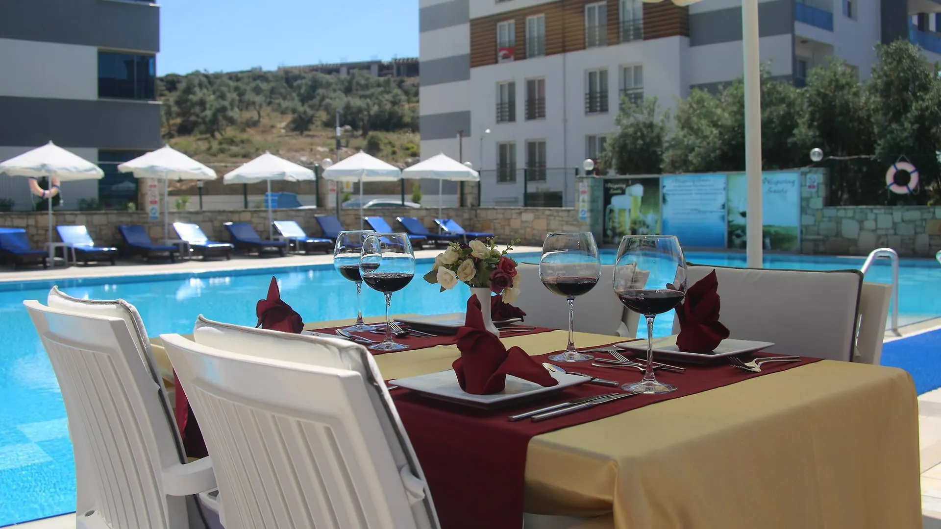 Whispering Sands Kusadasi Aparthotel