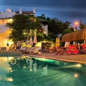 Golden Gate Otel Kuşadası